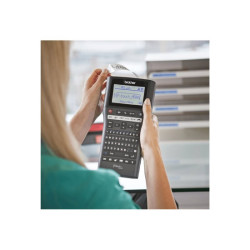 BROTHER PTH500YP Etiqueteuse portable et connectable avec clavier AZERTY. jusqu a 7 lignesd impression. 30mm/sec.