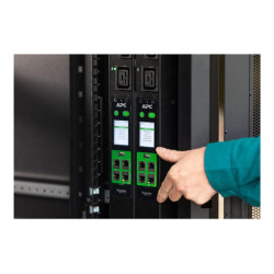 APC Easy PDU Metered Zero U 32A 230V 20 C13 4 C19 IEC309 redeal.fr