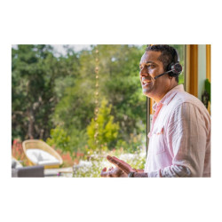 HP Poly Voyager 4320 UC Stereo USB-A Headset +BT700 USB-A Adapter +Charging Stand redeal.fr